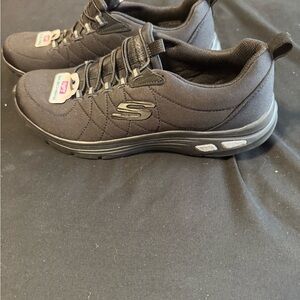 Skechers Relaxed Fit Black Slip-On Sneakers Air-Cooled Memory Foam Size 8